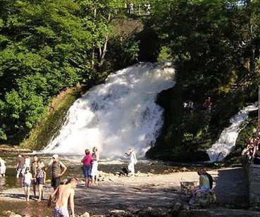 De watervallen van Coo